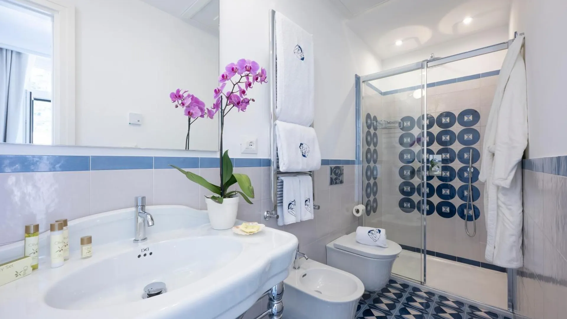 Alojamento de Acomodação e Pequeno-almoço Abbraccio Amalfi Boutique Retreat Acomodação com café da manhã