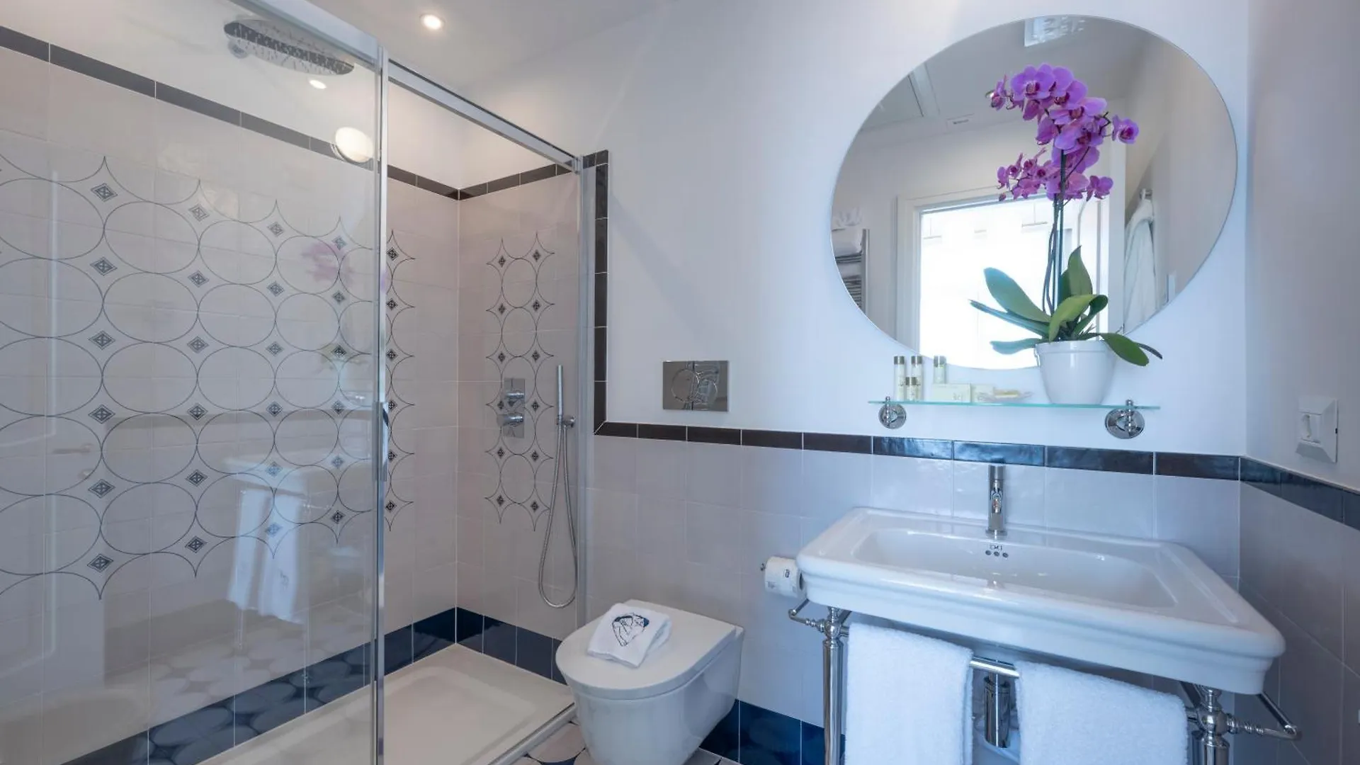 Abbraccio Amalfi Boutique Retreat Bed & Breakfast 0*,  Italy