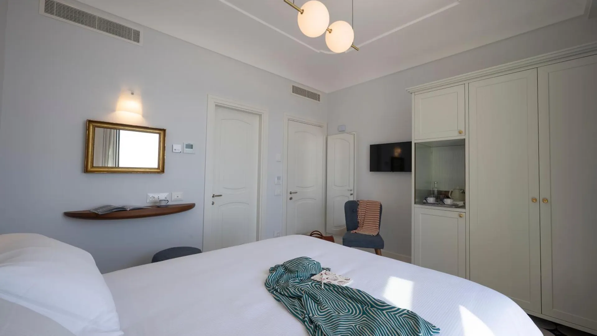 Abbraccio Amalfi Boutique Retreat Bed & Breakfast 0*,  Italy